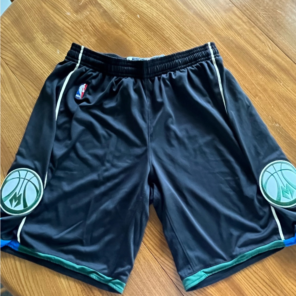 Milwaukee Bucks Authentic Adidas NBA On-court game shorts